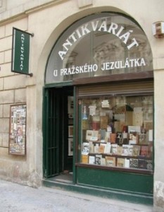 Shopping à Prague : boutique vintage Antikvariat