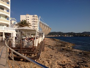 Terrasse du Cafe del Mar à Sant Antoni de Portmani, Ibiza